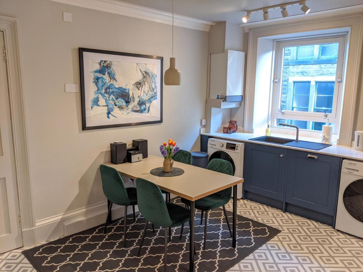 Central Hawick Spacious Stylish Flat With Log Burner Ngoại thất bức ảnh